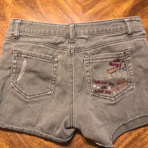 Shorts - Picture 5 of 5